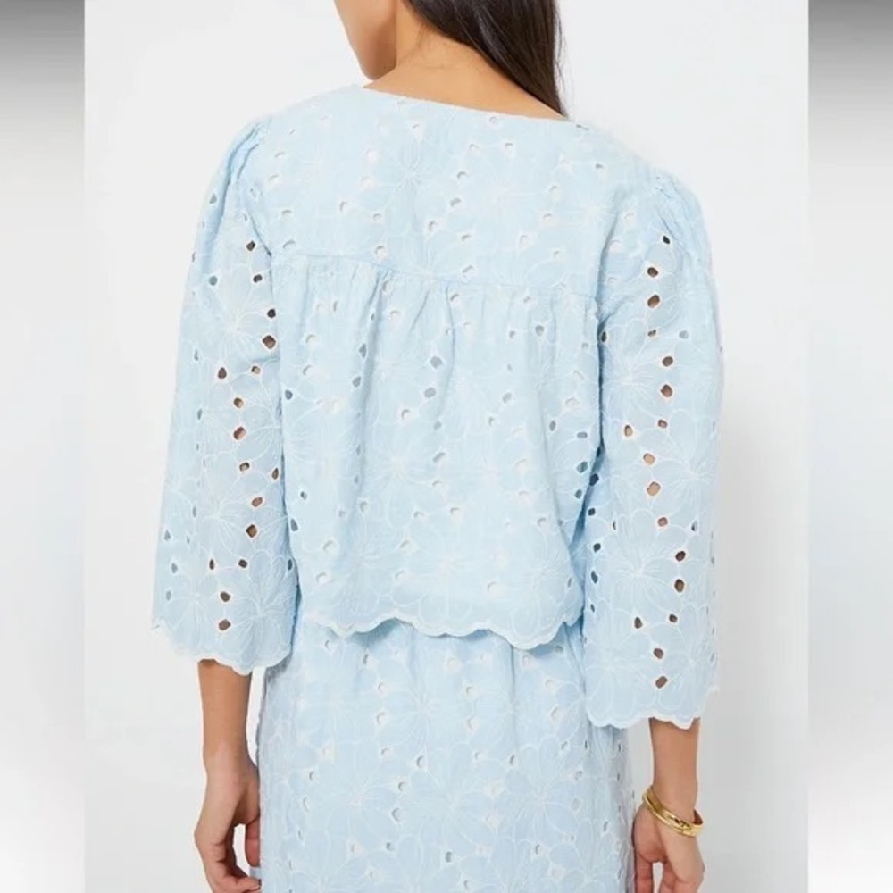 Tuckernuck- Daniella airy blue eyelit top - Picture 5 of 10